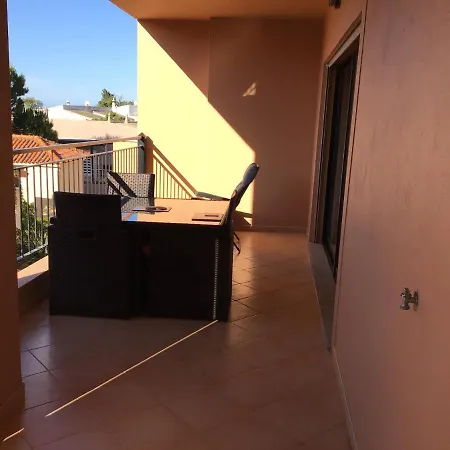 Beautiful Apartment With Swimming Pool In Algarve Luz