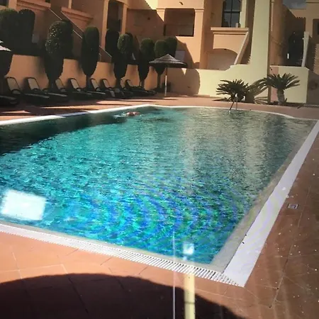 Beautiful Apartment With Swimming Pool In Algarve